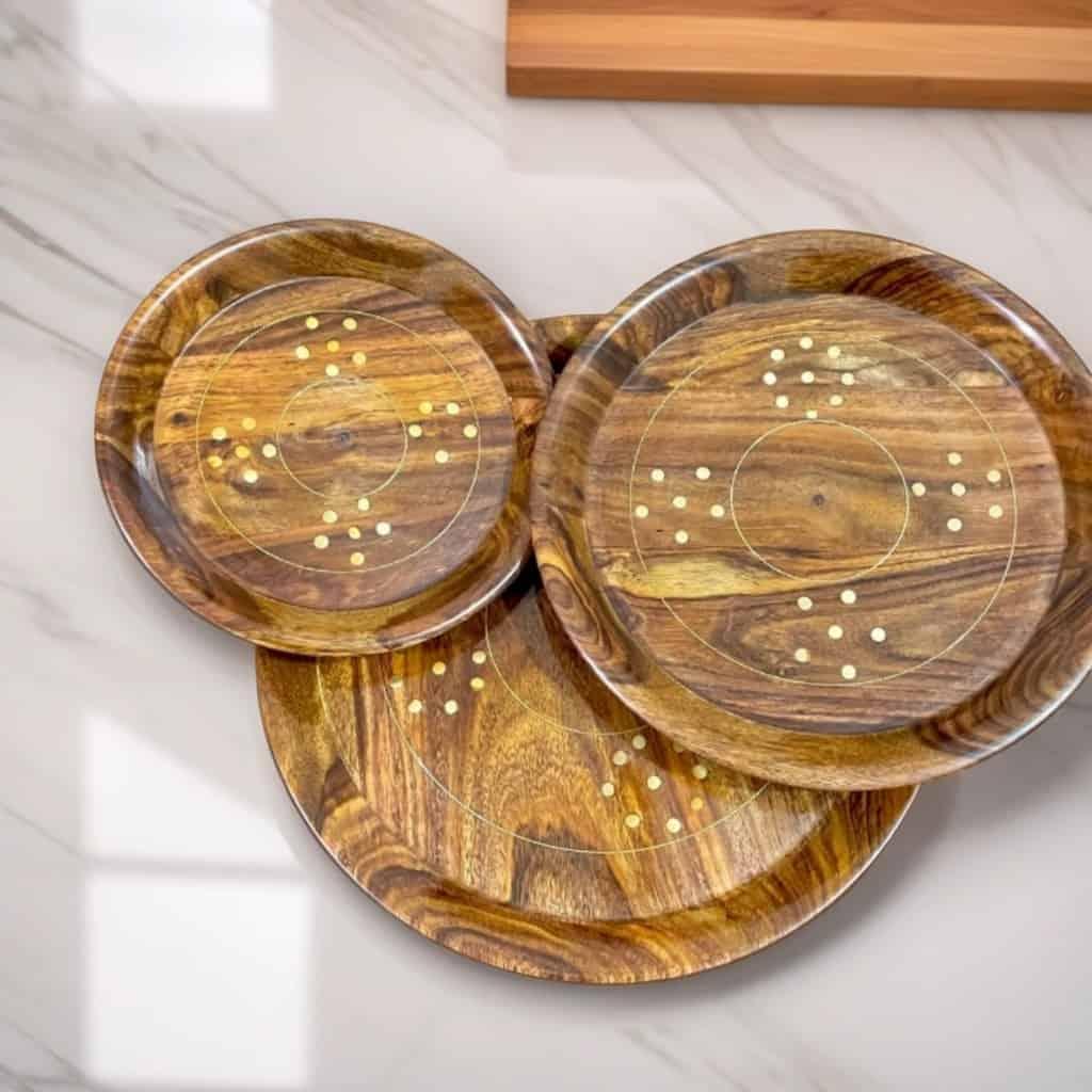 Brass Plate Set with Wooden Base - wcspk